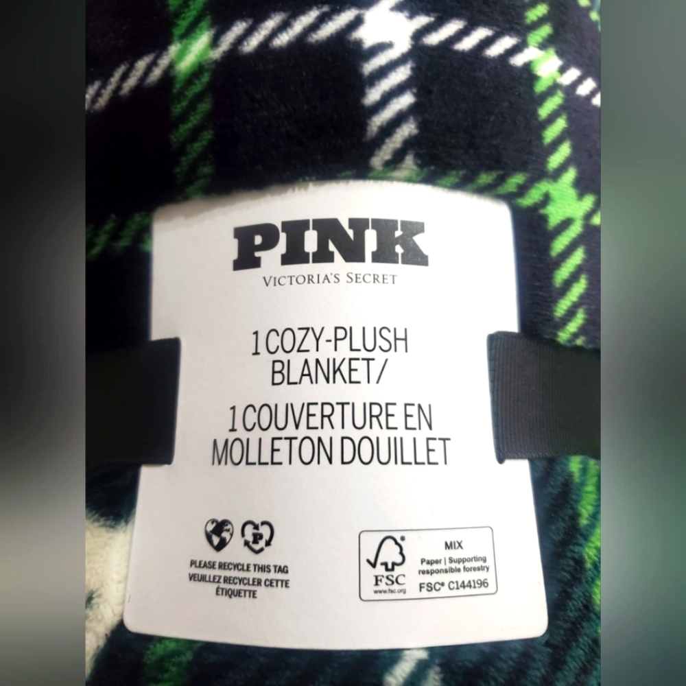 PINK Victoria Secret Sherpa blanket